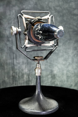 Photo of a Western Electric microphone